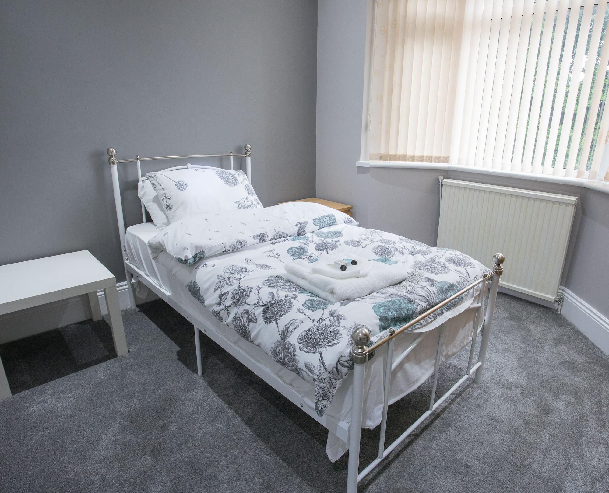 High Bank Hotel Leeds  Extérieur photo