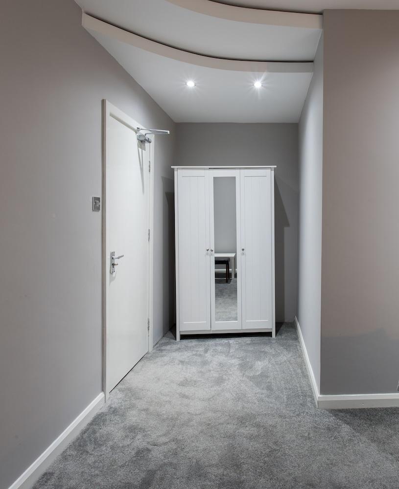 High Bank Hotel Leeds  Extérieur photo