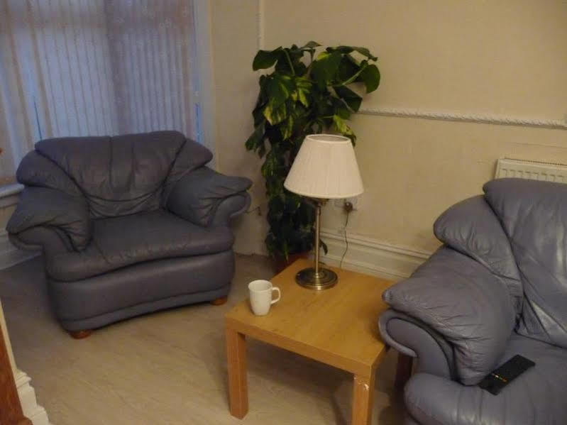 High Bank Hotel Leeds  Extérieur photo
